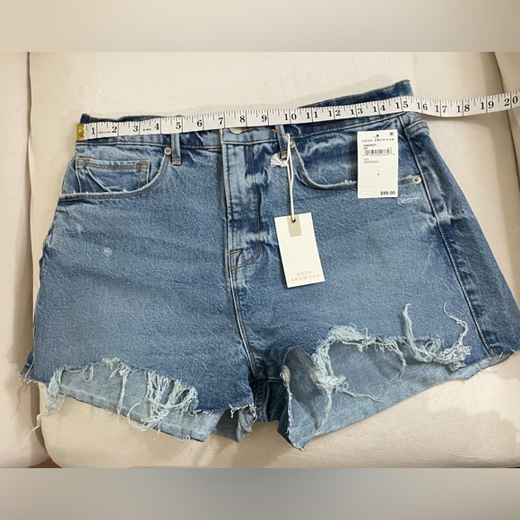 NWT Good American Good 90’s Denim Shorts in Indigo Distressed Size 8 - Picture 12 of 14